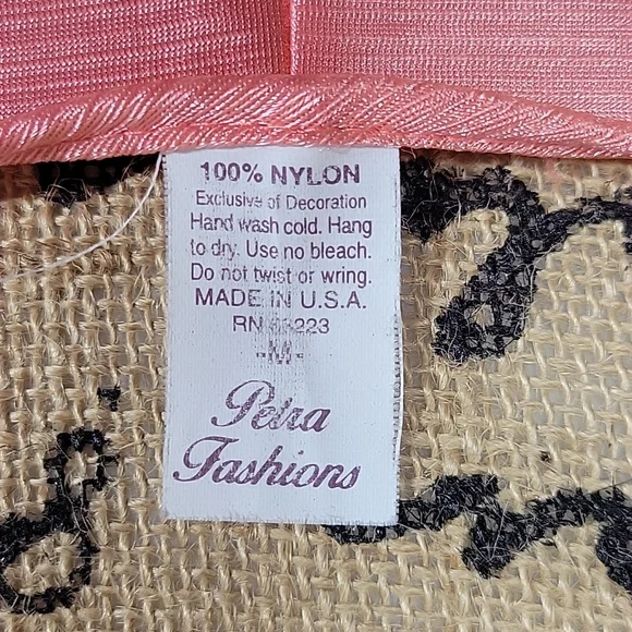 Petra Fashions vintage nightgown size medium - Picture 5 of 5